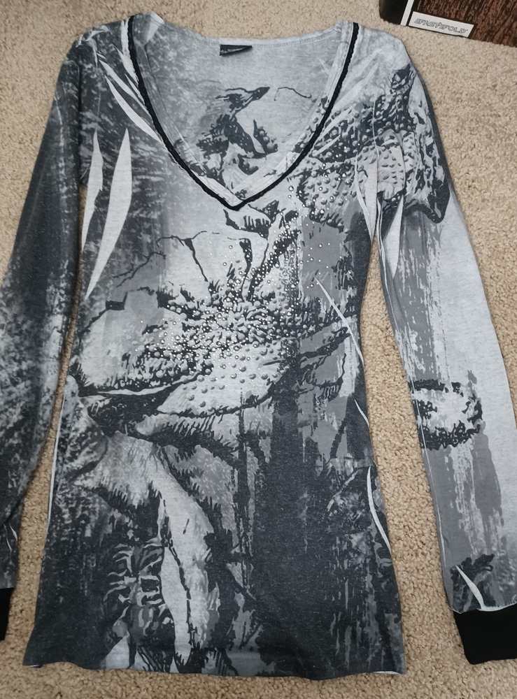 Woman's Shirt